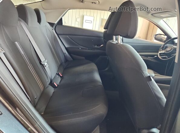 5NPLS4AG0MH006044 2021 HYUNDAI ELANTRA Gray Widok tylnych siedzeń