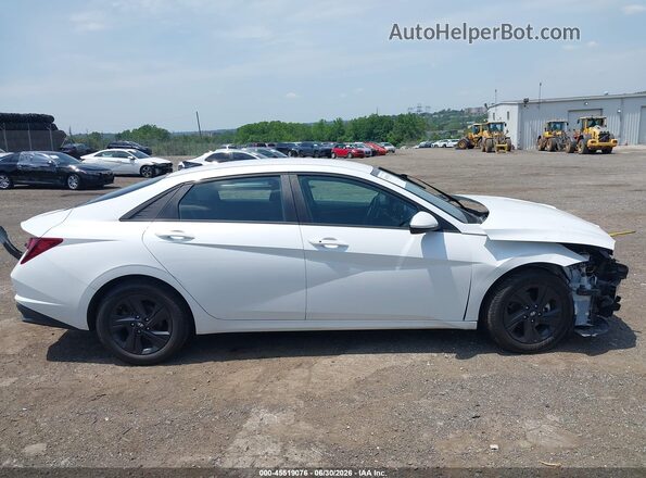 5NPLS4AG0NH077939 2022 HYUNDAI ELANTRA Белый Панорамный вид салона 360°