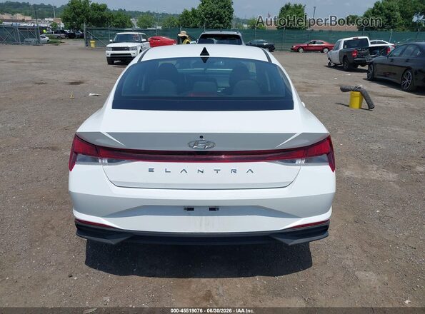5NPLS4AG0NH077939 2022 HYUNDAI ELANTRA Белый 