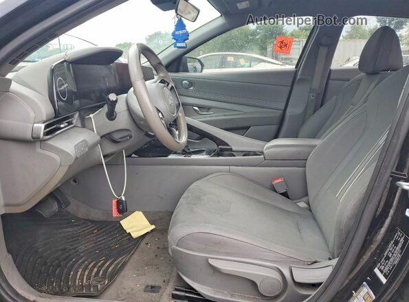 5NPLS4AG0PH087227 2023 HYUNDAI ELANTRA Gray წინა სალონის ხედი