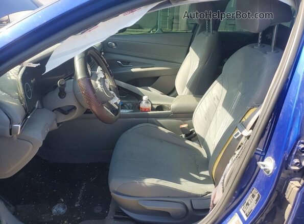 5NPLS4AG0PH106794 2023 HYUNDAI ELANTRA Blue Vista interior delantera