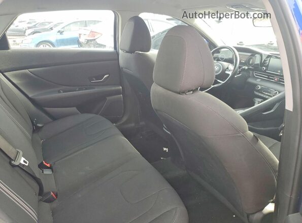 5NPLS4AG1MH000379 2021 HYUNDAI ELANTRA Blue Rear seats view