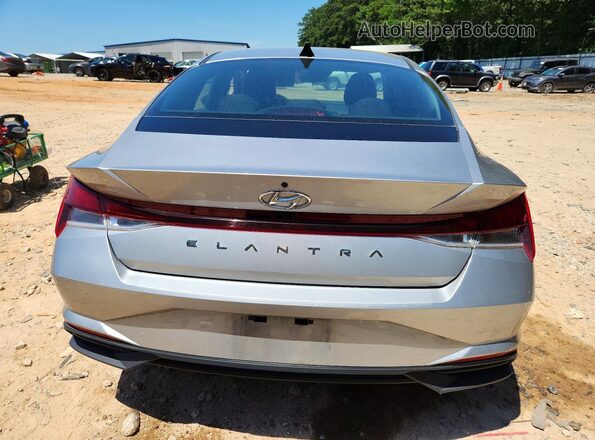 5NPLS4AG1MH049016 2021 HYUNDAI ELANTRA Серебряный Вид сзади