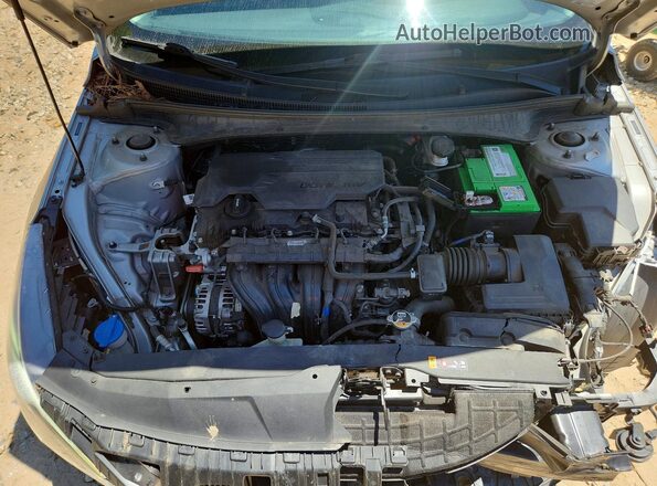 5NPLS4AG1MH049016 2021 HYUNDAI ELANTRA Серебряный Вид задней части салона