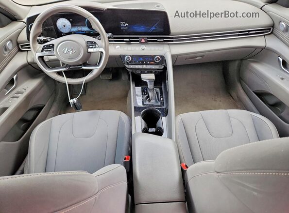 5NPLS4AG1PH098527 2023 HYUNDAI ELANTRA Silver Առջևի վահանակի տեսք