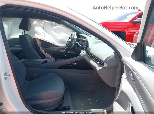 5NPLS4AG2PH091912 2023 HYUNDAI ELANTRA White Widok wnętrza z przodu