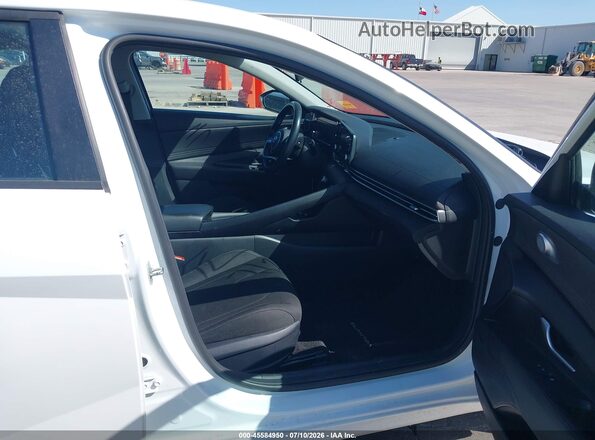 5NPLS4AG3MH003025 2021 HYUNDAI ELANTRA White წინა სალონის ხედი