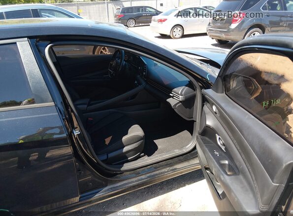 5NPLS4AG3MH010542 2021 HYUNDAI ELANTRA Черный Вид салона спереди