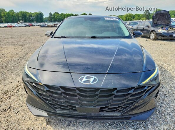 5NPLS4AG3NH084559 2022 HYUNDAI ELANTRA Black Front view
