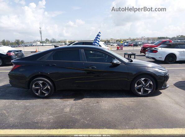 5NPLS4AG3PH107017 2023 HYUNDAI ELANTRA Black Vista interior trasera