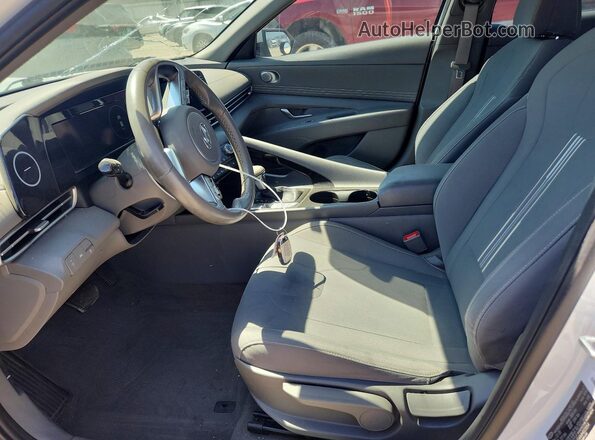 5NPLS4AG6MH022054 2021 HYUNDAI ELANTRA White Vista interior delantera