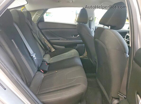 5NPLS4AG6NH069179 2022 HYUNDAI ELANTRA Серебряный Вид задних сидений
