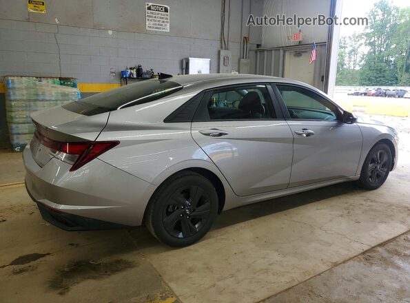 5NPLS4AG6NH069179 2022 HYUNDAI ELANTRA Серебряный Задняя правая четверть