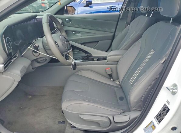 5NPLS4AG6PH097745 2023 HYUNDAI ELANTRA White წინა სალონის ხედი