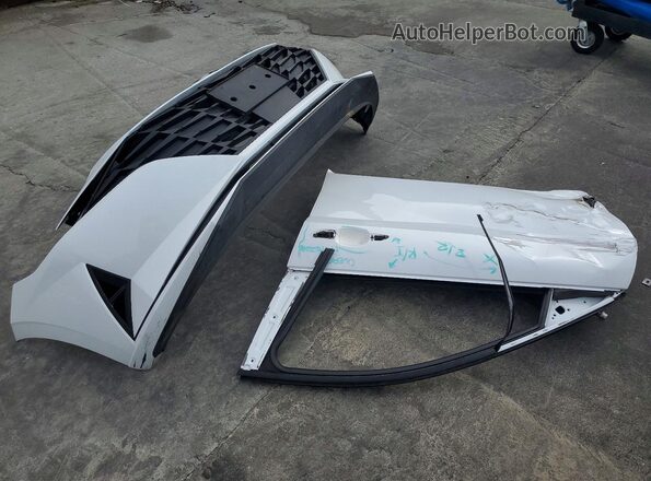 5NPLS4AG6PH097745 2023 HYUNDAI ELANTRA White ძრავის განყოფილების ხედი