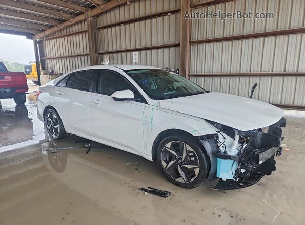 5NPLS4AG6PH113376 2023 HYUNDAI ELANTRA Белый Передняя правая четверть