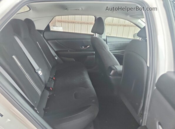 5NPLS4AG6PH113376 2023 HYUNDAI ELANTRA Белый Вид задних сидений