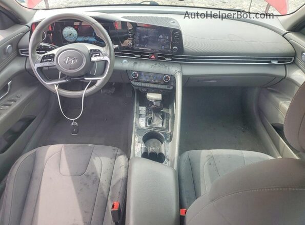 5NPLS4AG7MH052017 2021 HYUNDAI ELANTRA Red Вид панелі приладів