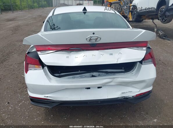 5NPLS4AG7PH088469 2023 HYUNDAI ELANTRA White Widok z przodu