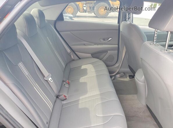 5NPLS4AG7PH116626 2023 HYUNDAI ELANTRA Черный Вид задних сидений