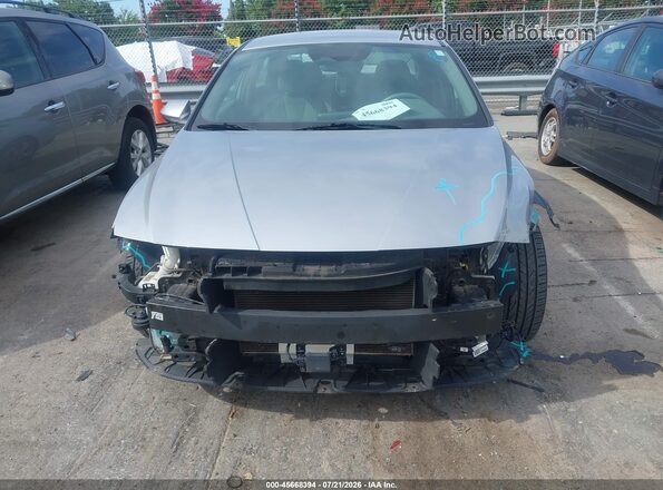 5NPLS4AG8PH118790 2023 HYUNDAI ELANTRA Silver Widok z przodu