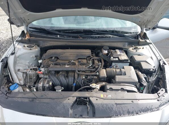 5NPLS4AG9MH051273 2021 HYUNDAI ELANTRA Silver Вид ззаду