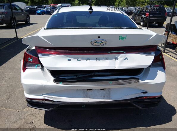 5NPLS4AG9PH092247 2023 HYUNDAI ELANTRA Белый Вид спереди