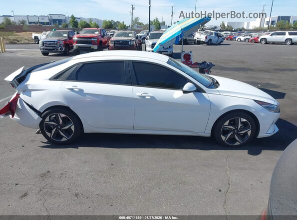 5NPLS4AG9PH097268 2023 HYUNDAI ELANTRA White Սալոնի 360 աստիճան տեսք