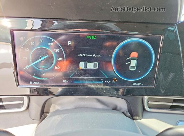 5NPLS4AGXNH057343 2022 HYUNDAI ELANTRA White ხელსაწყოთა პანელის ხედი