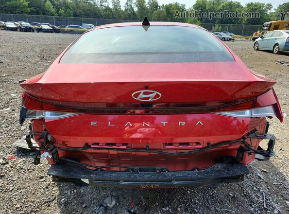 5NPLS4AGXPH111730 2023 HYUNDAI ELANTRA Red უკანა ხედი