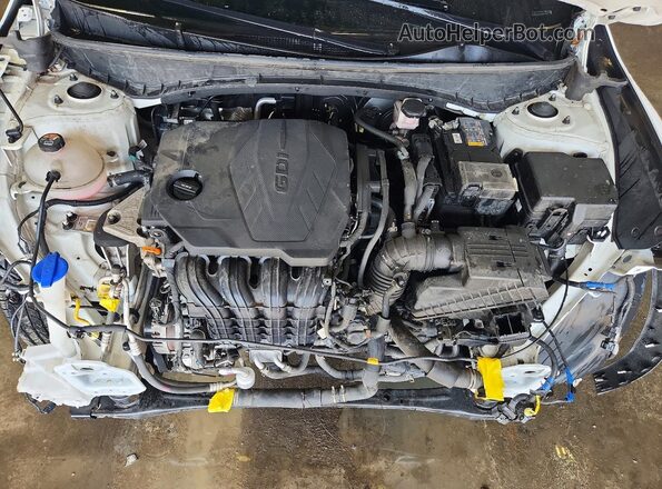 5NTJBDAE0NH001368 2022 HYUNDAI SANTA White Սալոնի հետևի տեսք