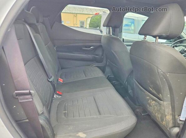 5NTJCDAE1NH029547 2022 HYUNDAI SANTA White Հետևի նստատեղերի տեսք