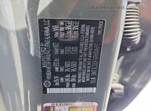 5NTJCDDFXRH104692 2024 HYUNDAI SANTA Gray VIN კოდის სტიკერის ხედი