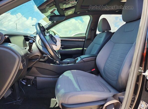 5NTJDDAF9NH011870 2022 HYUNDAI SANTA Black Front interior view