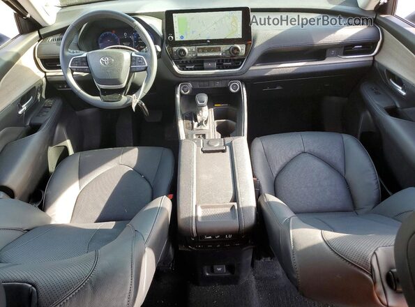5TDAAAA53SS031034 2025 TOYOTA GRAND Black წინა პანელის ხედი