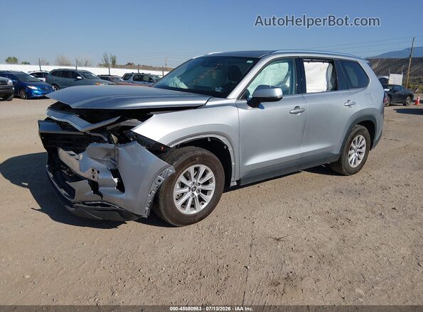 5TDAAAA55SS023792 2025 TOYOTA GRAND HIGHLANDER Silver Vista tres cuartos delantera izquierda