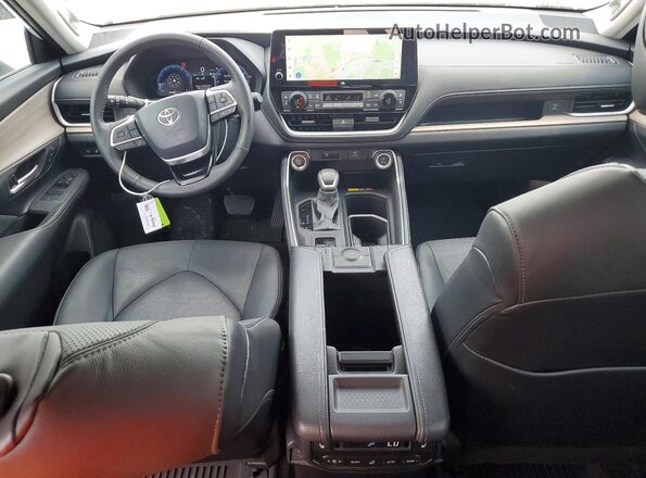 5TDAAAA57TS037906 2026 TOYOTA GRAND White Vista del salpicadero