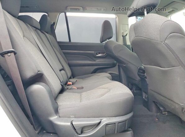 5TDAAAA59SS034665 2025 TOYOTA GRAND White უკანა სავარძლების ხედი