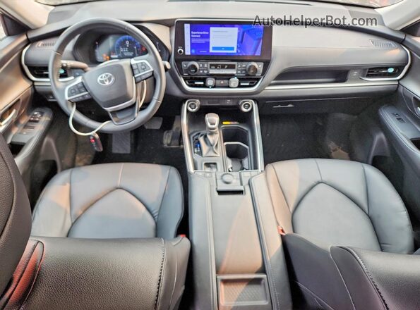 5TDAAAA5XSS025425 2025 TOYOTA GRAND Black Vista del salpicadero