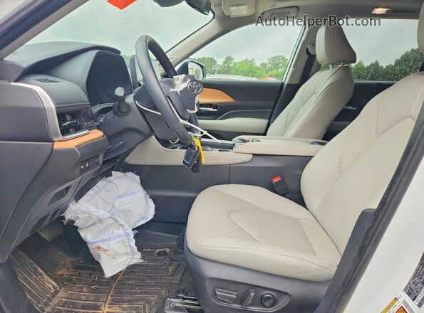 5TDAAAA5XSS031208 2025 TOYOTA GRAND White Вид салону спереду
