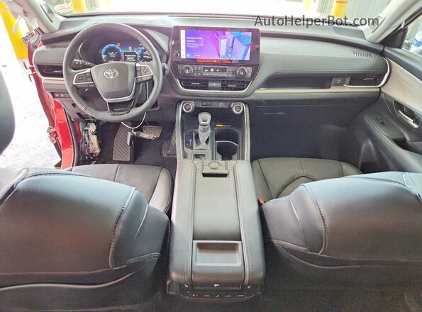 5TDAAAB50SS087382 2025 TOYOTA GRAND Red Առջևի վահանակի տեսք