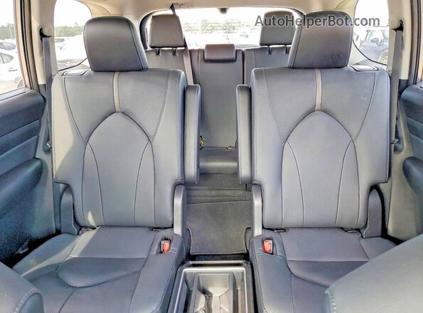 5TDAAAB51SS092235 2025 TOYOTA GRAND Gray უკანა სავარძლების ხედი