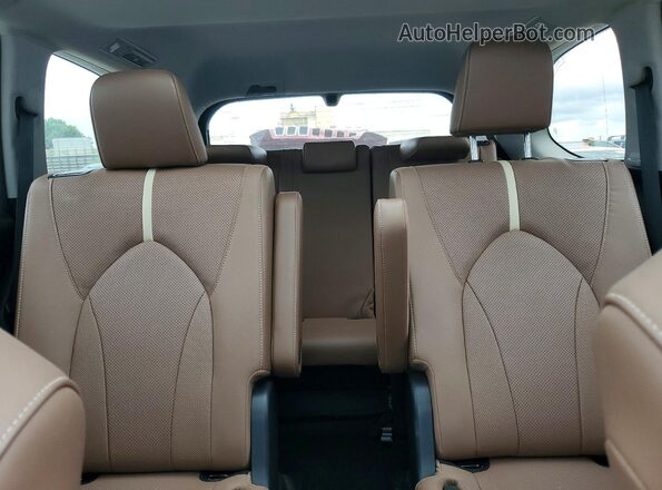 5TDAAAB52RS041109 2024 TOYOTA GRAND Blue უკანა სავარძლების ხედი