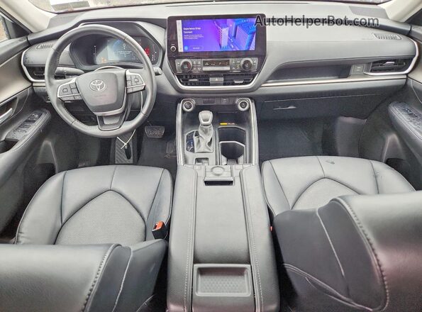 5TDAAAB53RS012265 2024 TOYOTA GRAND White Vista del salpicadero