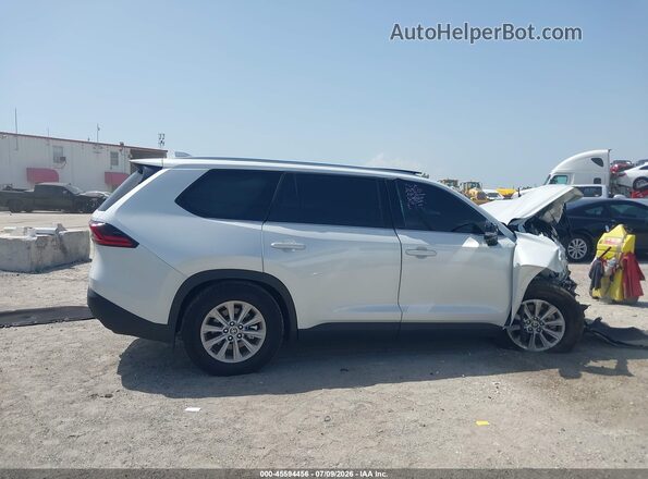 5TDAAAB53TS115693 2026 TOYOTA GRAND HIGHLANDER Белый Вид задней части салона
