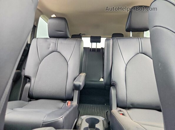 5TDAAAB54RS033884 2024 TOYOTA GRAND Blue Vista de los asientos traseros
