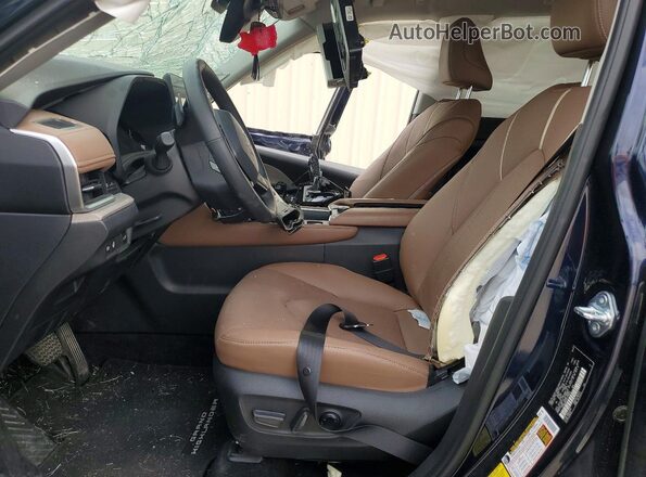 5TDAAAB55TS109930 2026 TOYOTA GRAND Blue Front interior view