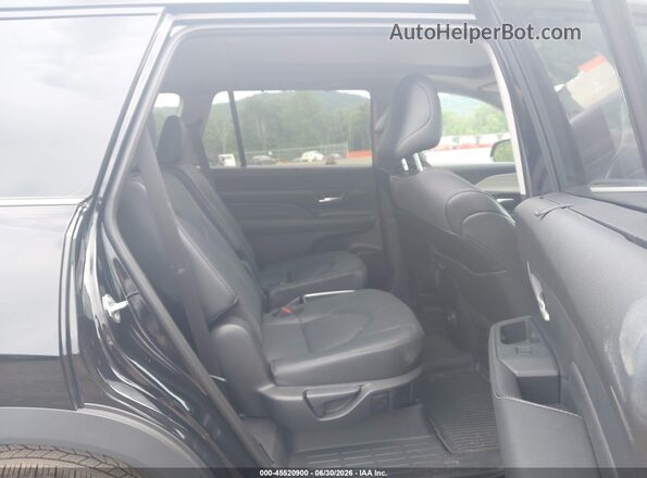 5TDAAAB55TS130583 2026 TOYOTA GRAND HIGHLANDER Black Vista de la etiqueta del VIN