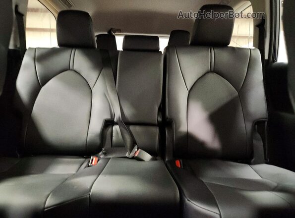 5TDAAAB55TS133855 2026 TOYOTA GRAND Blue Rear seats view