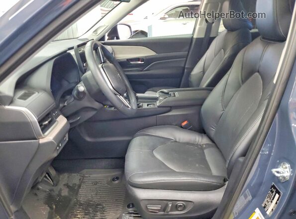 5TDAAAB56SS084227 2025 TOYOTA GRAND Blue Вид салону спереду